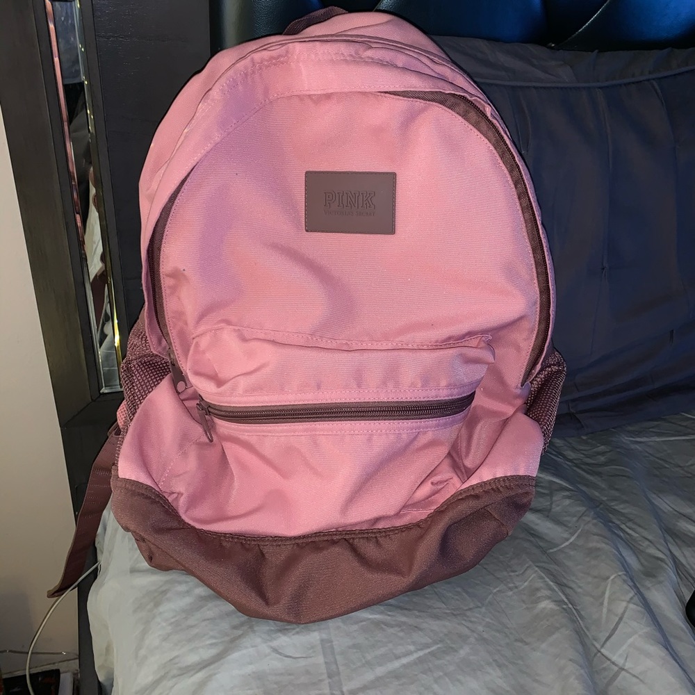 Victoria’s Secret/pink backpack